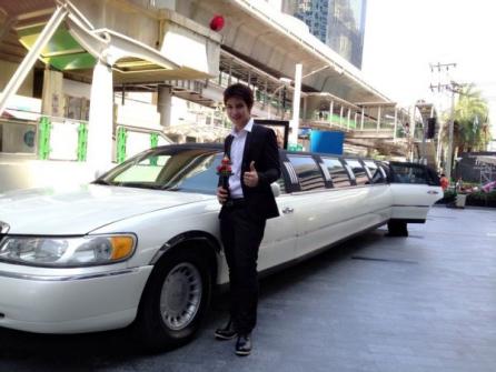 บริการรถลิมูซีนยาว หรู ติดต่อคุณบอย 0814008047, 0863474486 VIP Luxury Limousines Services , VIP limousines Serv